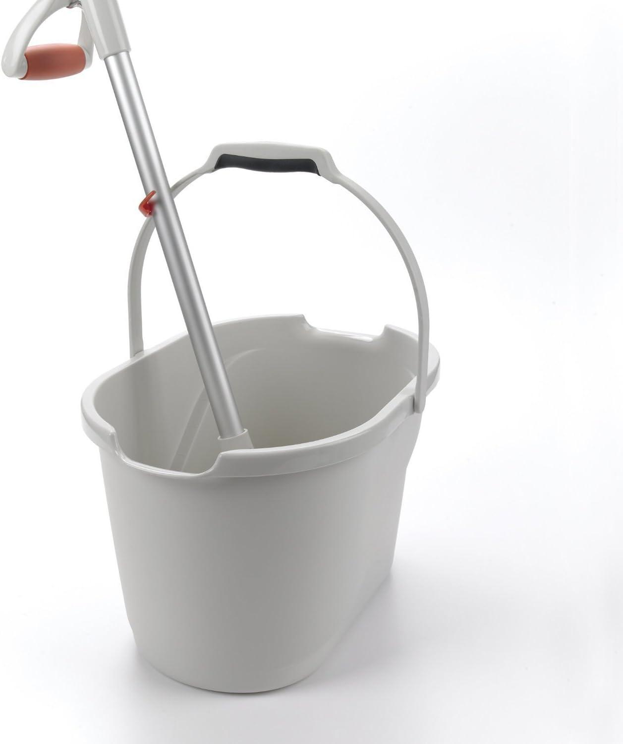 imageOXO Good Grips Angled Measuring Mop Bucket