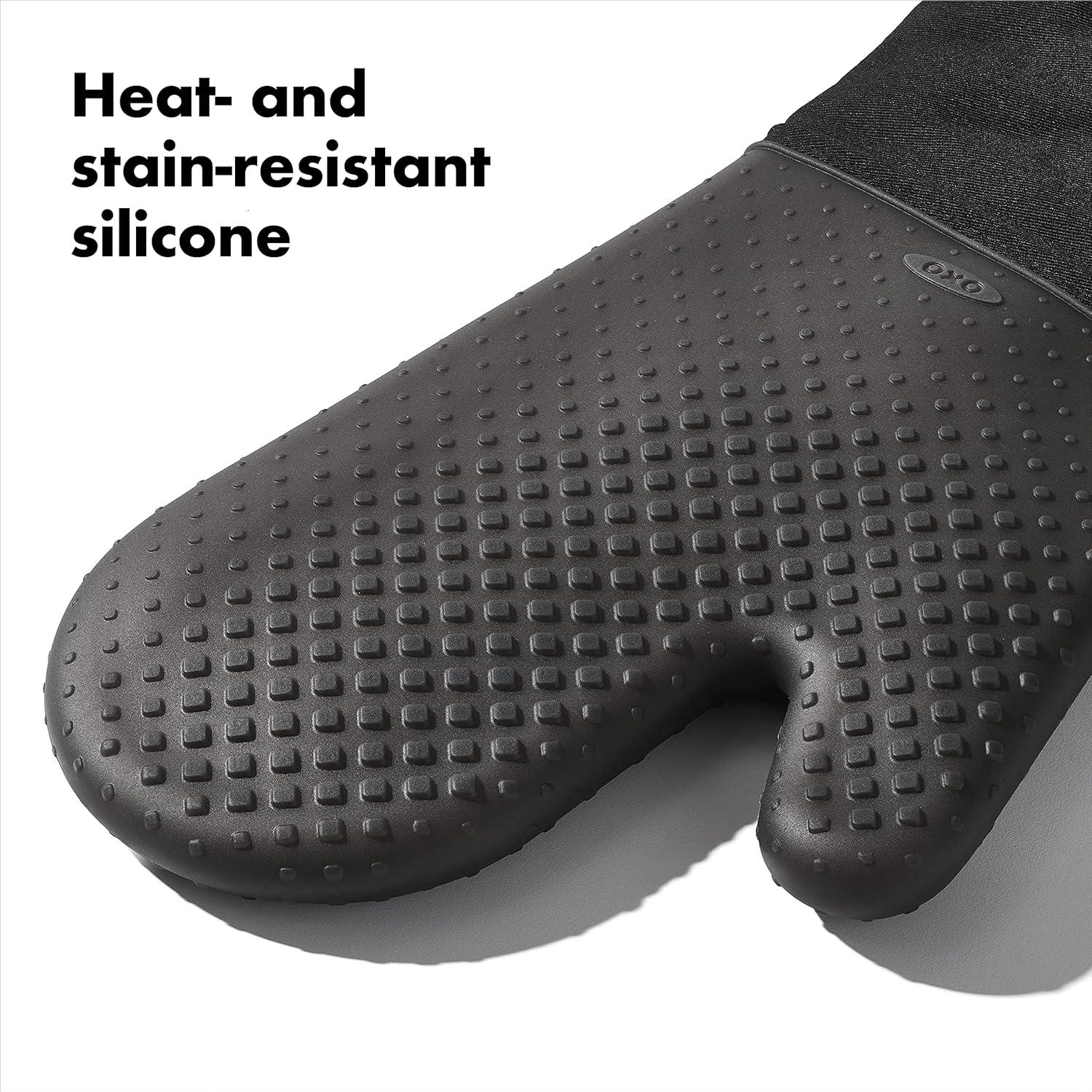 imageOXO Good Grips Silicone Oven Mitt JamBlack