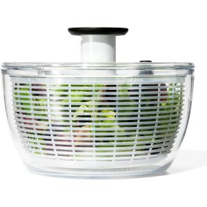 OXO Good Grips Salad Spinner | Lettuce Spinner | Fruit Washer | Fruit Washing Bowl with Strainer | Vegetable Cleaner | Salad Cleaner | Lettuce Washer | 6.22 Quart Capacity(Large – 6.22qt)