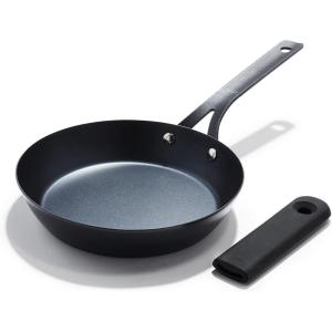 OXO Obsidian Pre-Seasoned Carbon Steel, 8″ Frying Pan Skillet with Removable Silicone Handle Holder, Induction, Oven Safe, 1.8 Liters, Black(8″ Frying Pan Skillet)
