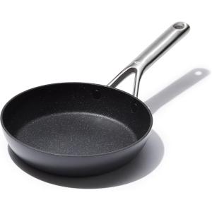 OXO Professional 10″ Frying Pan Skillet, Hard Anodized Ceramic Nonstick Cookware PFAS-Free, Induction Suitable, Stainless Steel Handles, Diamond Reinforced Coating, Dishwasher Safe, Oven Safe, Black(8″ Frying Pan Skillet)